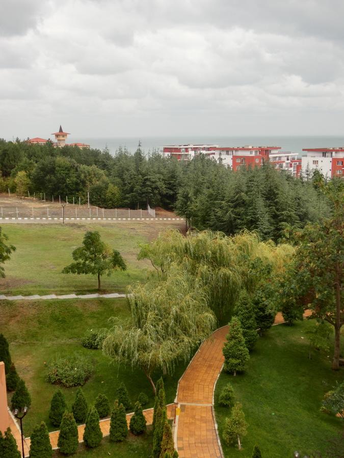 Sea View Crown Apartment On Complex With Pools And Beach, Sveti Vlas Ngoại thất bức ảnh