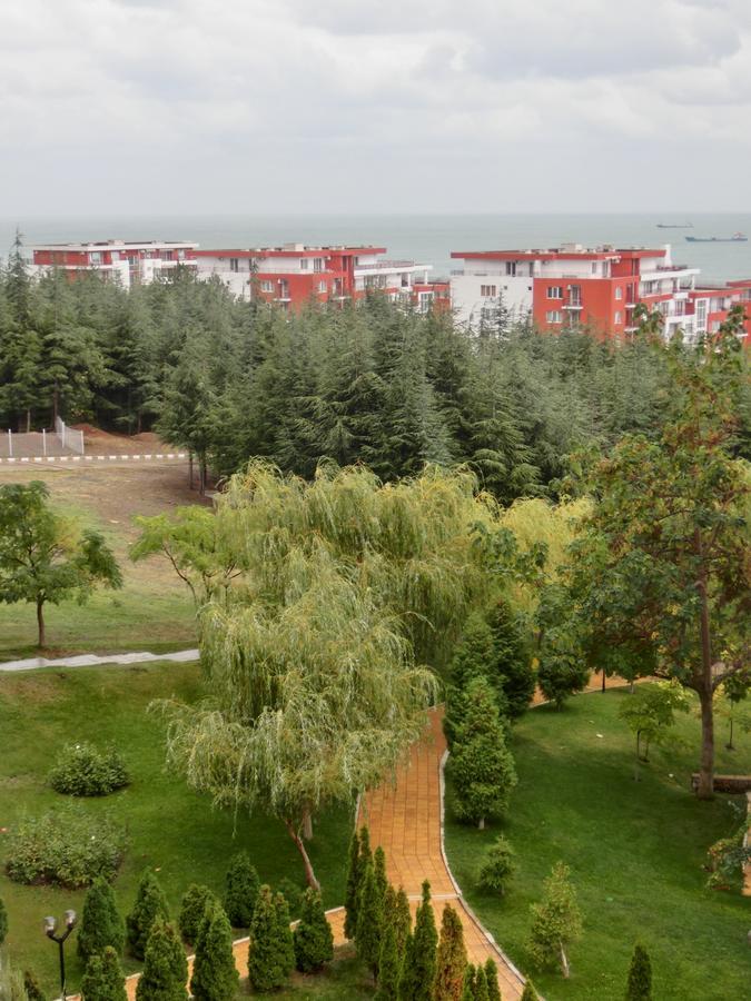 Sea View Crown Apartment On Complex With Pools And Beach, Sveti Vlas Ngoại thất bức ảnh