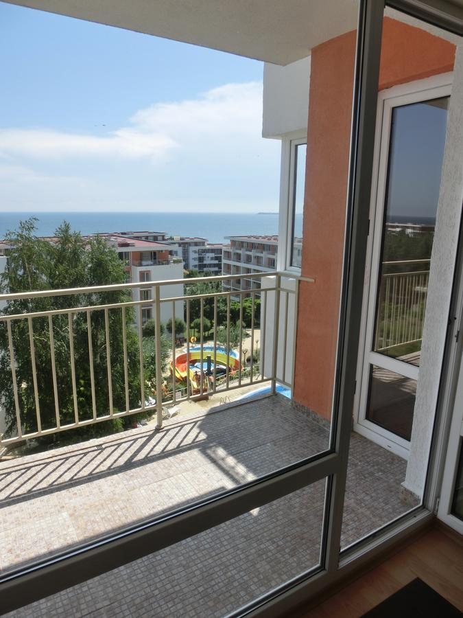 Sea View Crown Apartment On Complex With Pools And Beach, Sveti Vlas Ngoại thất bức ảnh