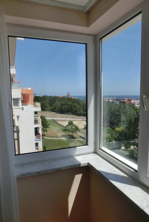 Sea View Crown Apartment On Complex With Pools And Beach, Sveti Vlas Ngoại thất bức ảnh