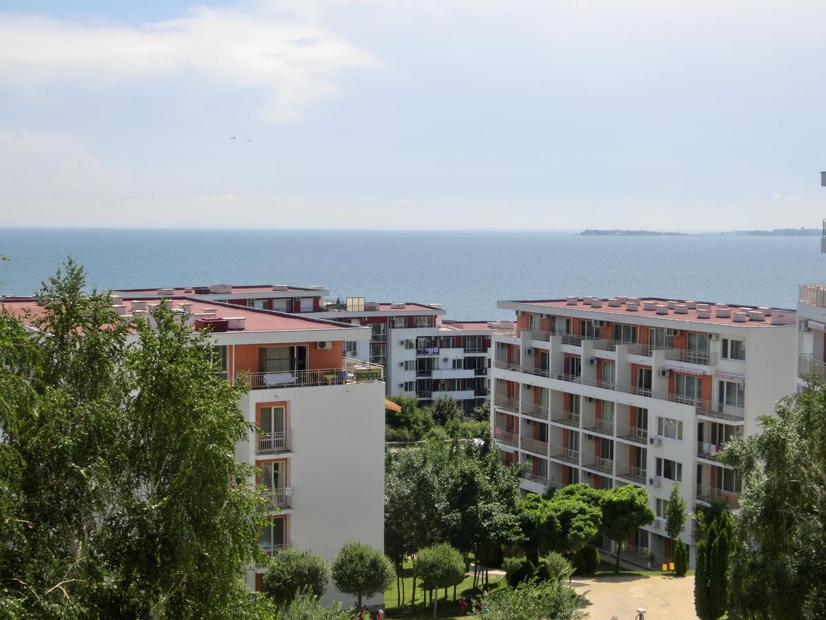 Sea View Crown Apartment On Complex With Pools And Beach, Sveti Vlas Ngoại thất bức ảnh